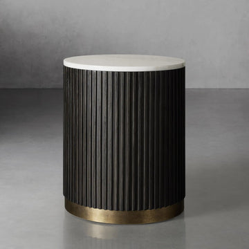 Arden End Table in Oak