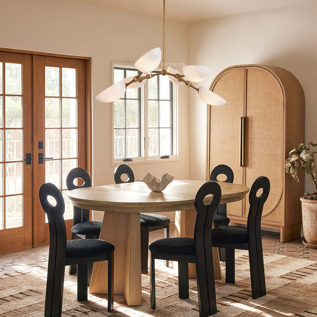 Argus Glass Chandelier 32" Width