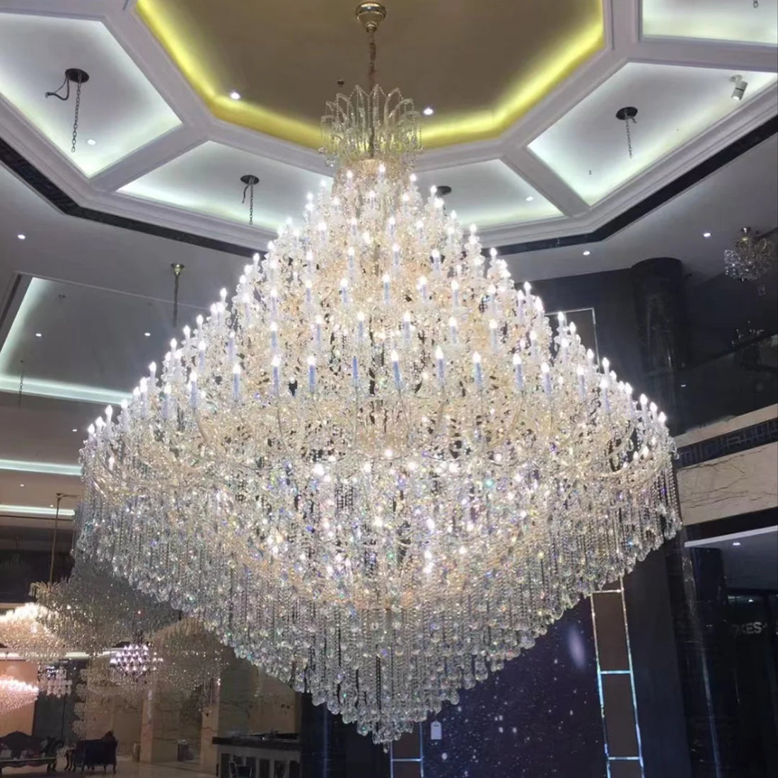 Extra Large Traditional Luxury Multi-tiers Candle Branch Raindrop Crystal Pendant Chandelier