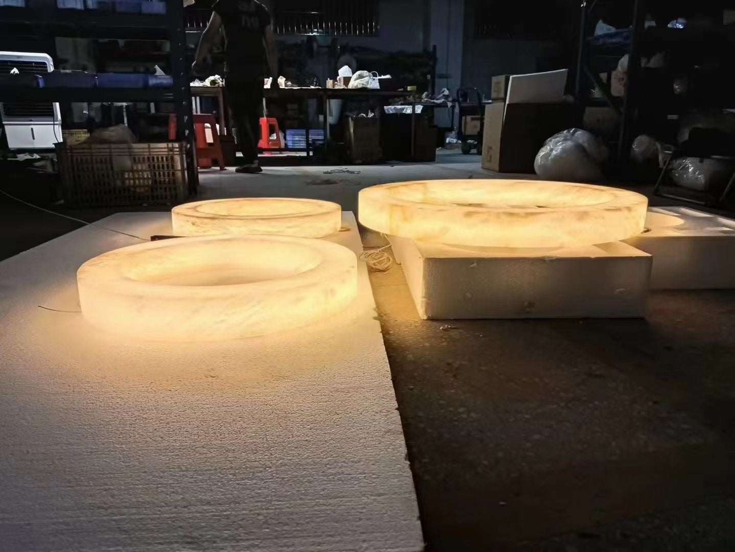 HALO 600 LED ring suspended lamp – Alabaster natural stone