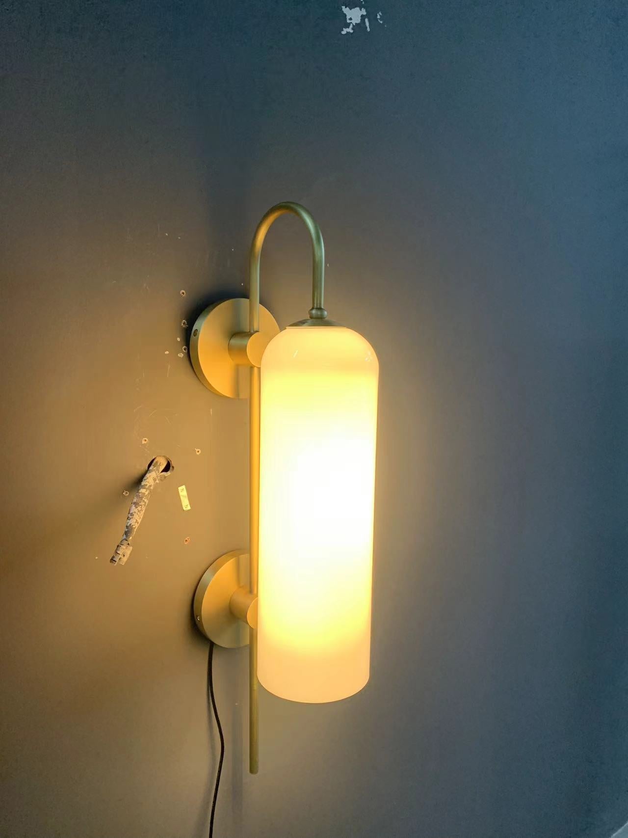 Kai Opal Glass Sconce