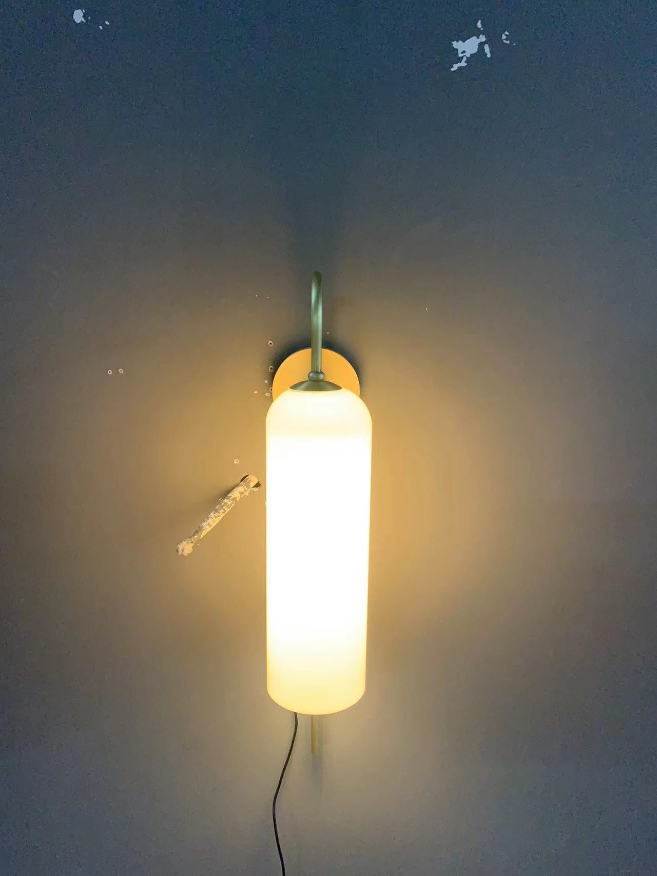 Kai Opal Glass Sconce