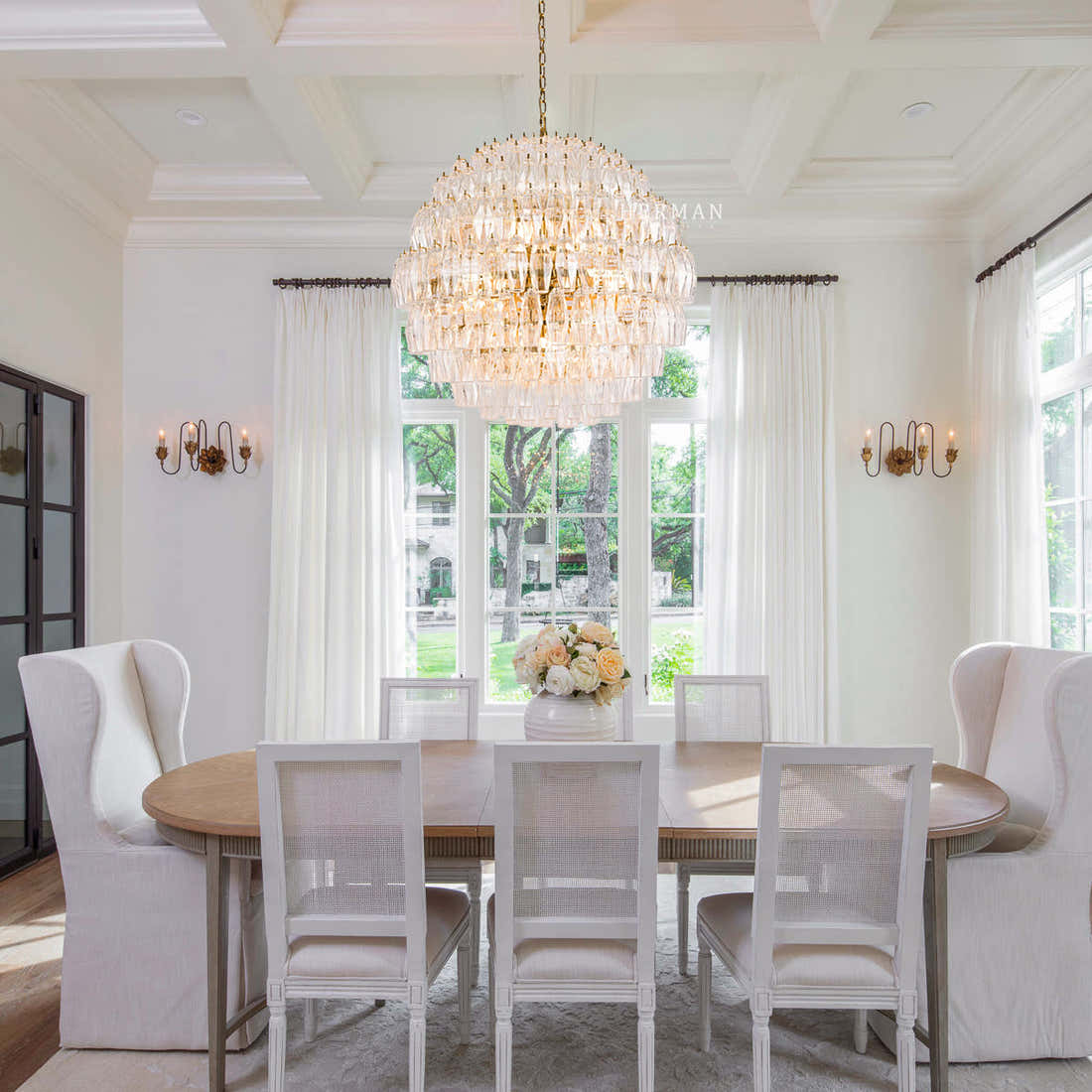 Clear Sorrento Chandelier 28"