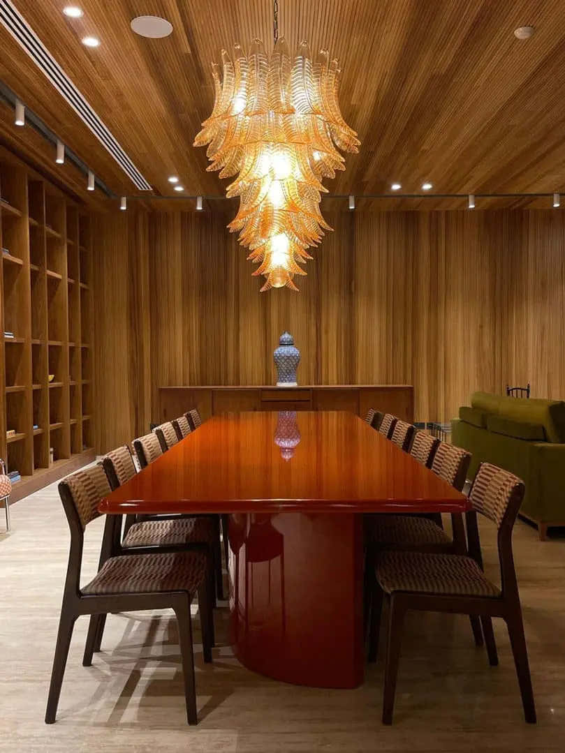 Murano Chandelier – 52 glass leaves – Amber