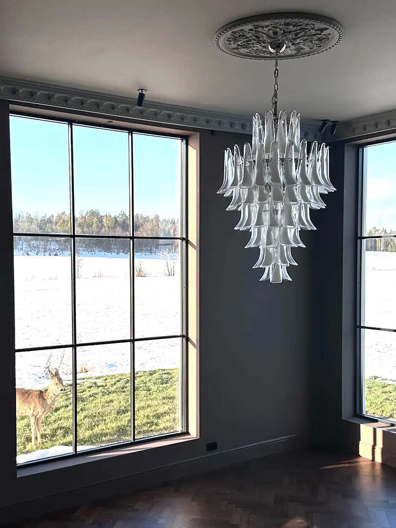 Murano Chandelier – 85 petals – White/Transparent