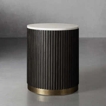 Arden End Table in Oak