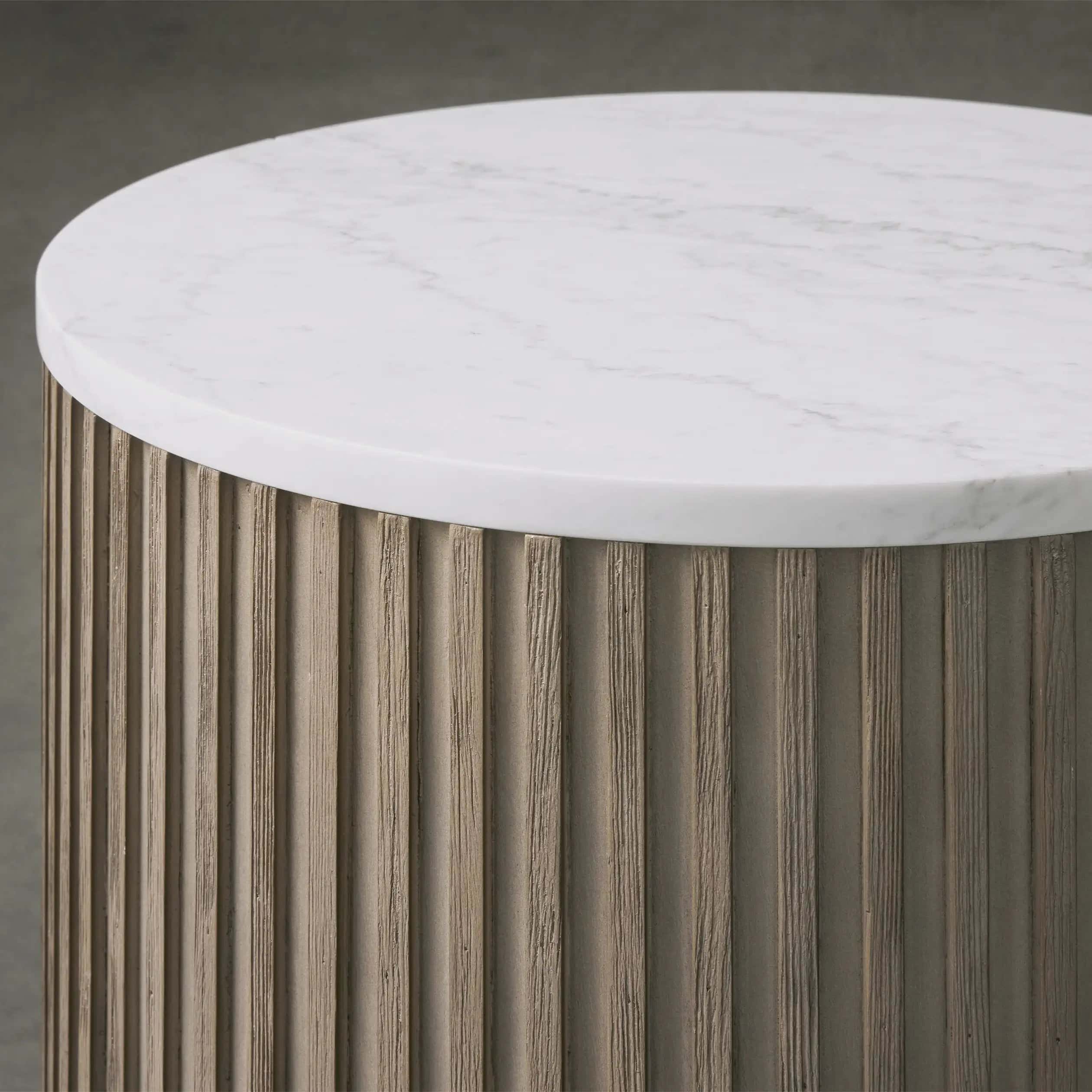 Arden End Table in Oak