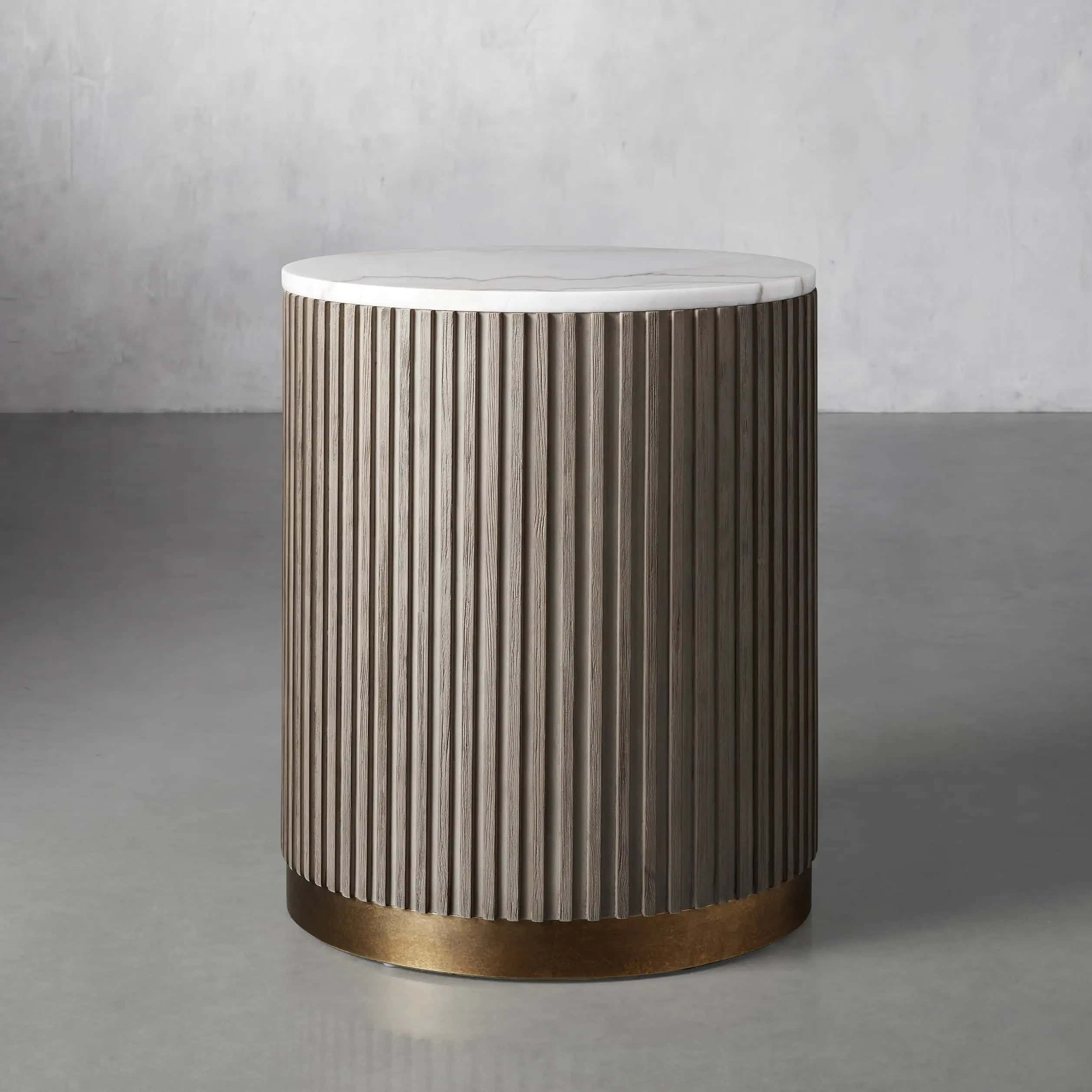 Arden End Table in Oak