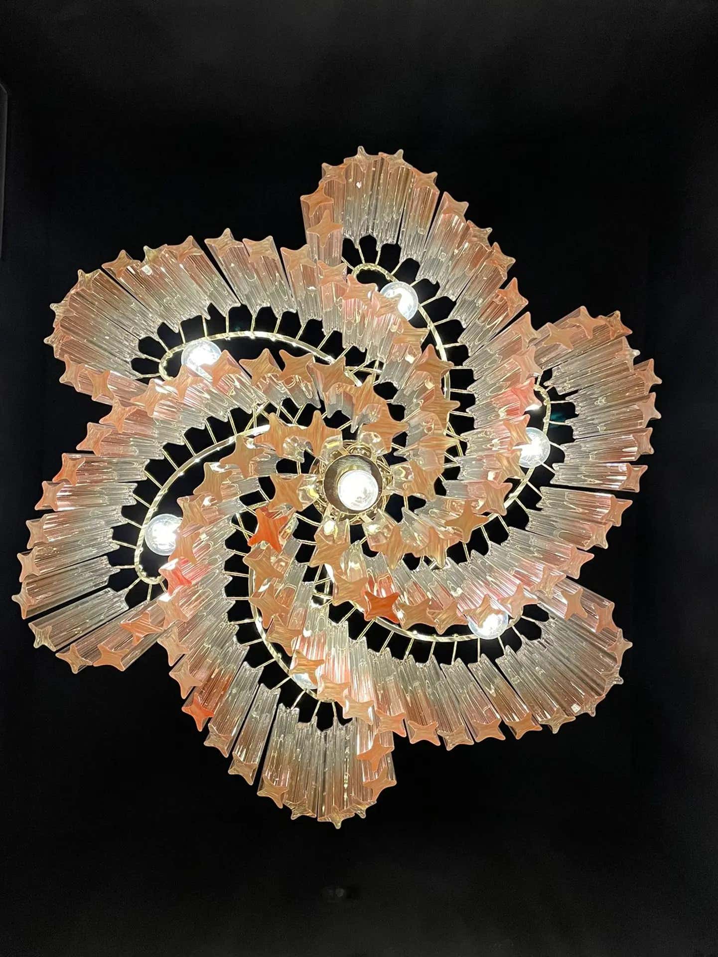 Murano Chandelier – Viennetta -114 prisms – Pink