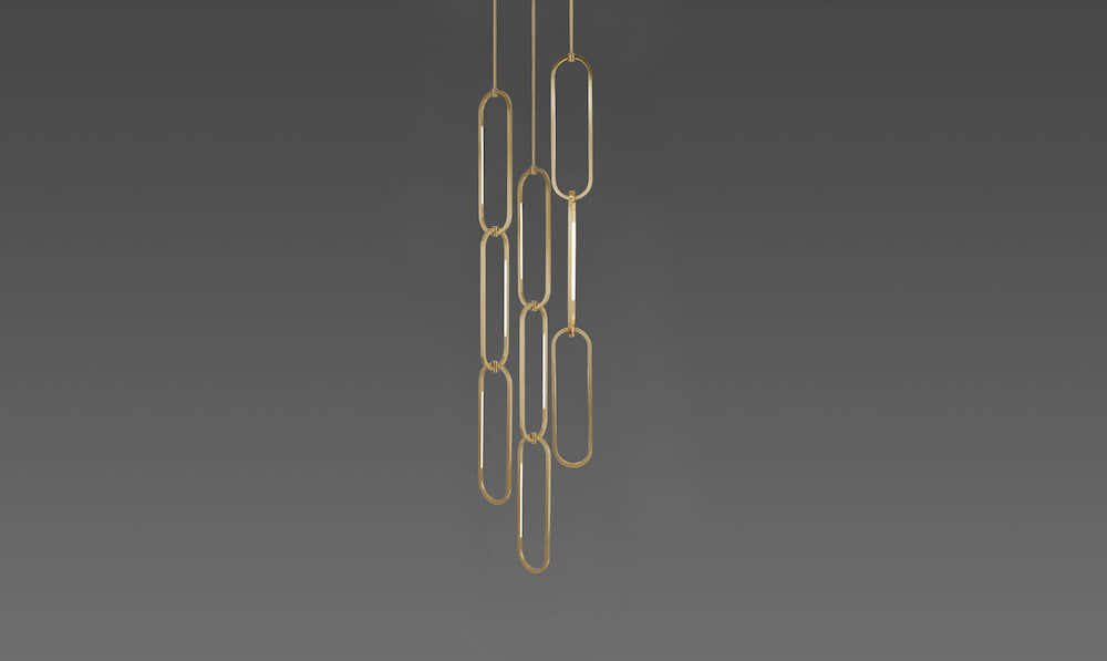 Oval chain cluster pendant