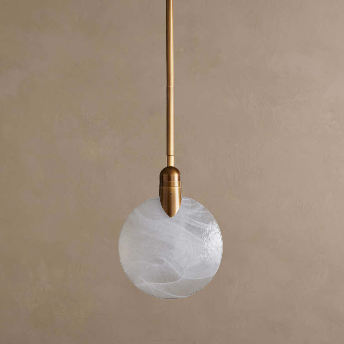 Lyla Single Pendant