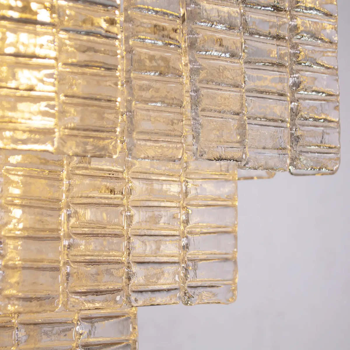Grande lampadario con listelli vetro di Murano ispirato al mid-century italiano