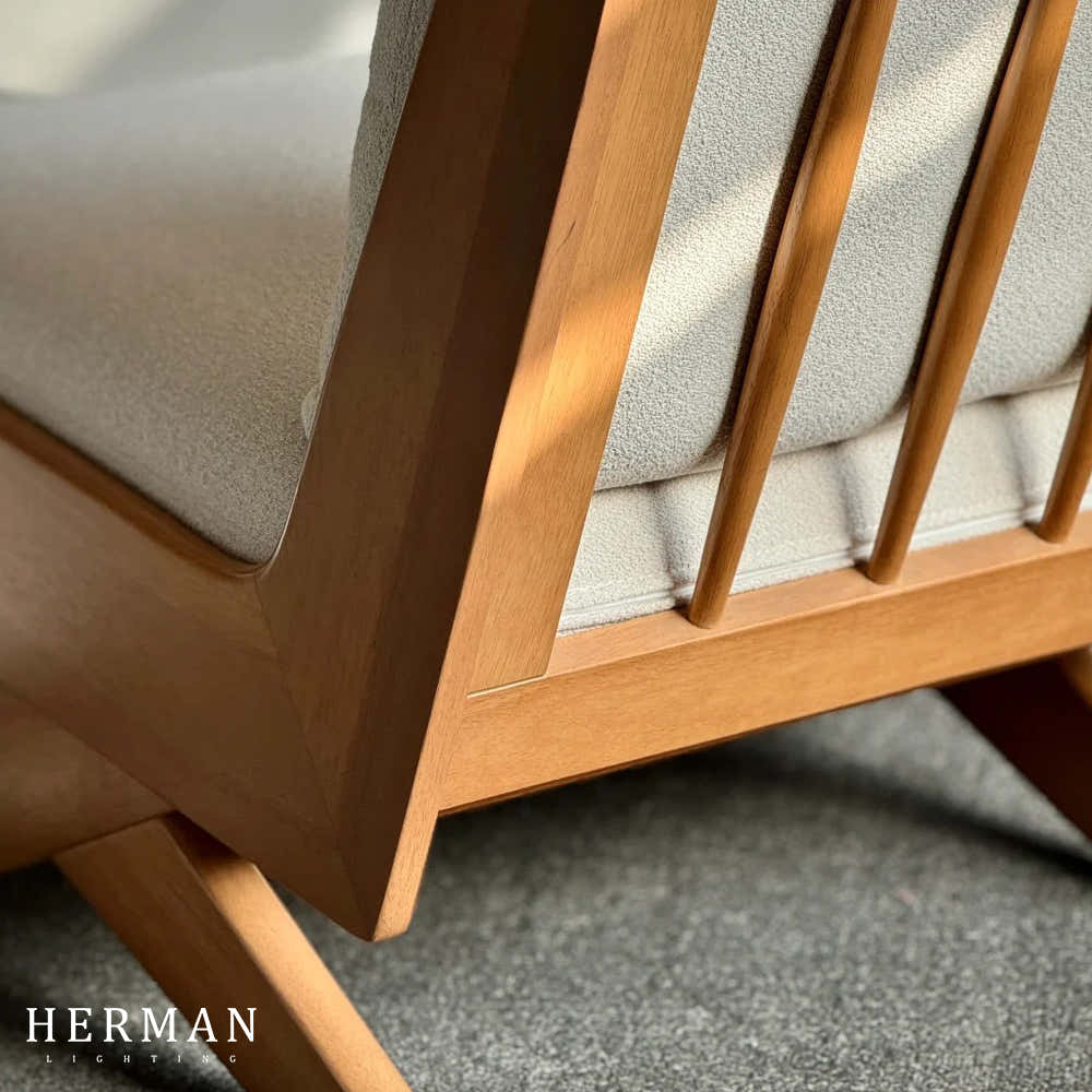 Aura Modern Seat