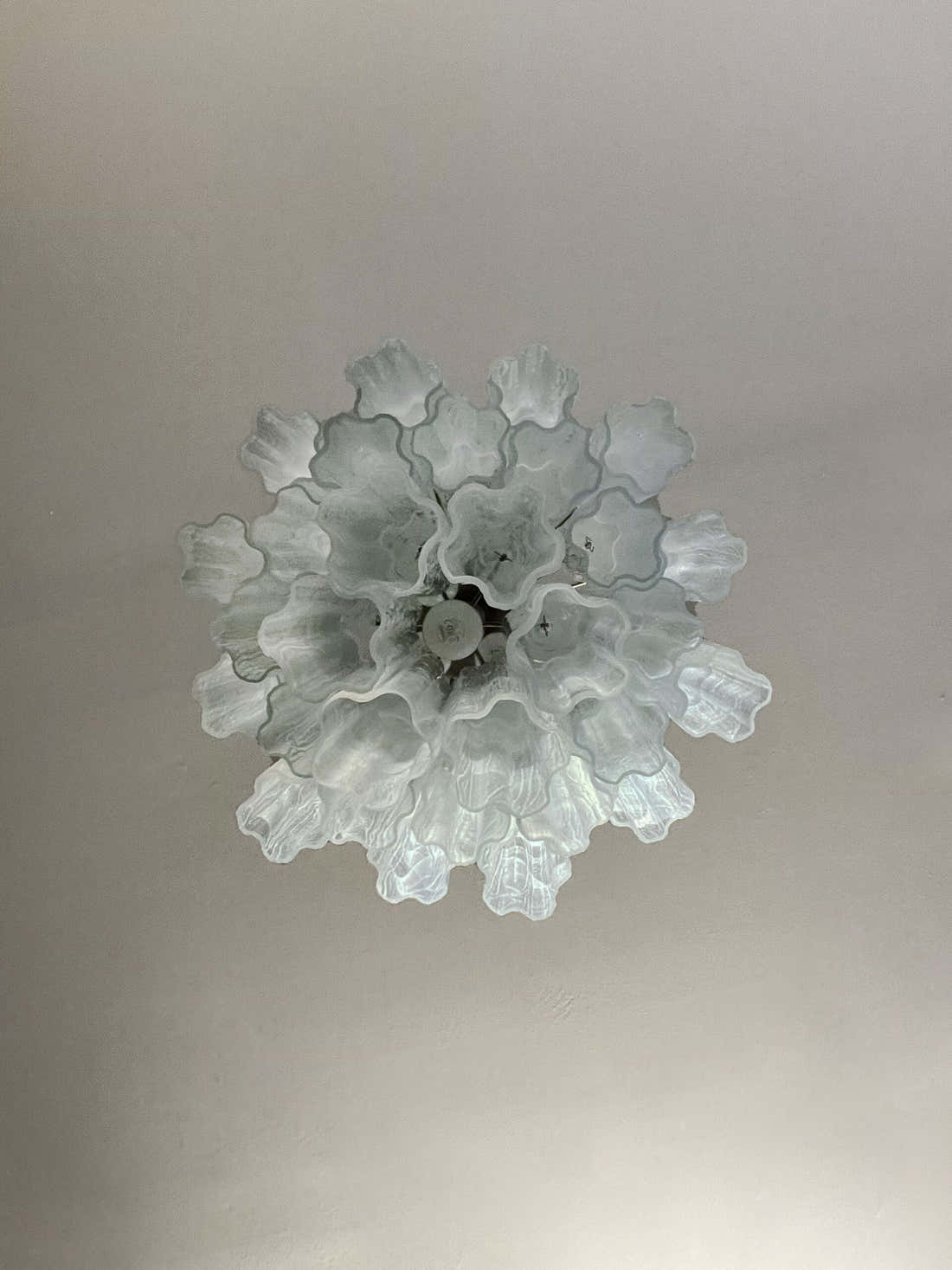 Murano Chandelier – 30 tubes – White Glass Tubes