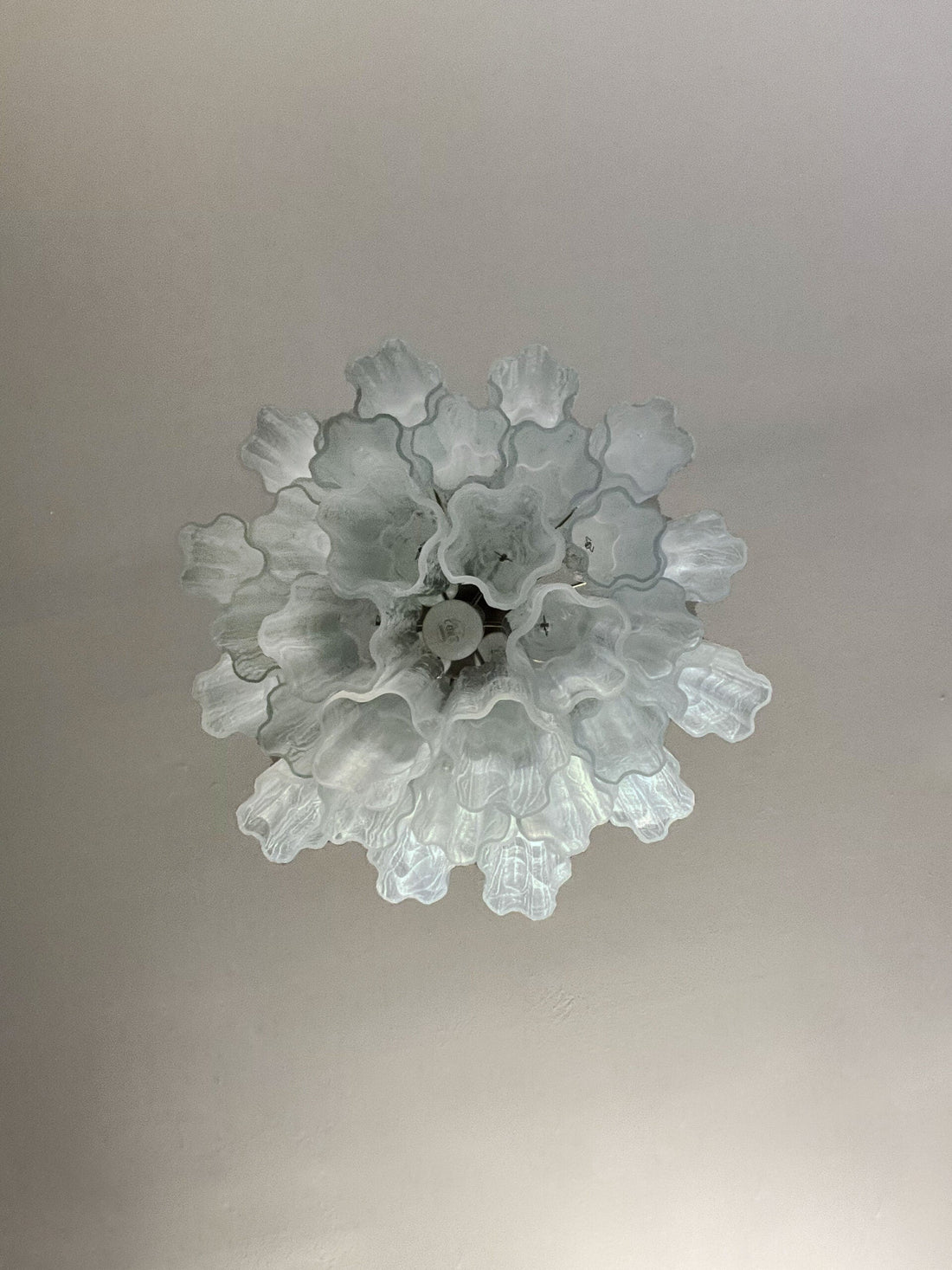 Murano Chandelier – 30 tubes – White Glass Tubes