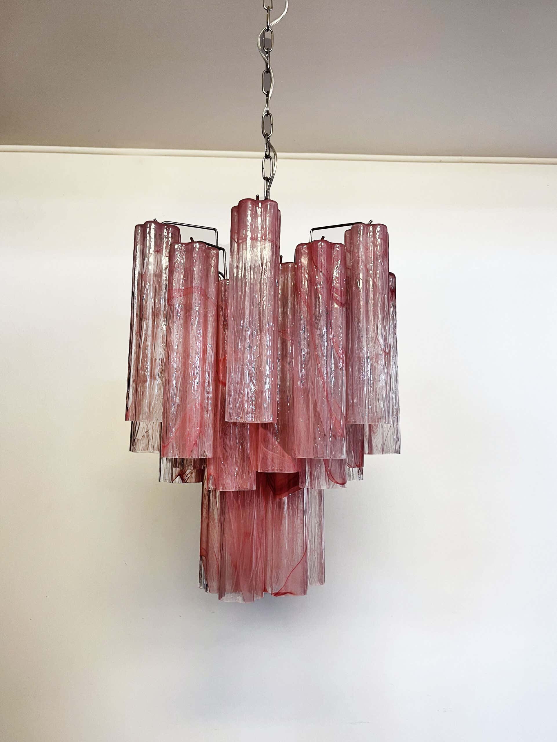Murano Chandelier – 30 tubes – Alabaster Pink