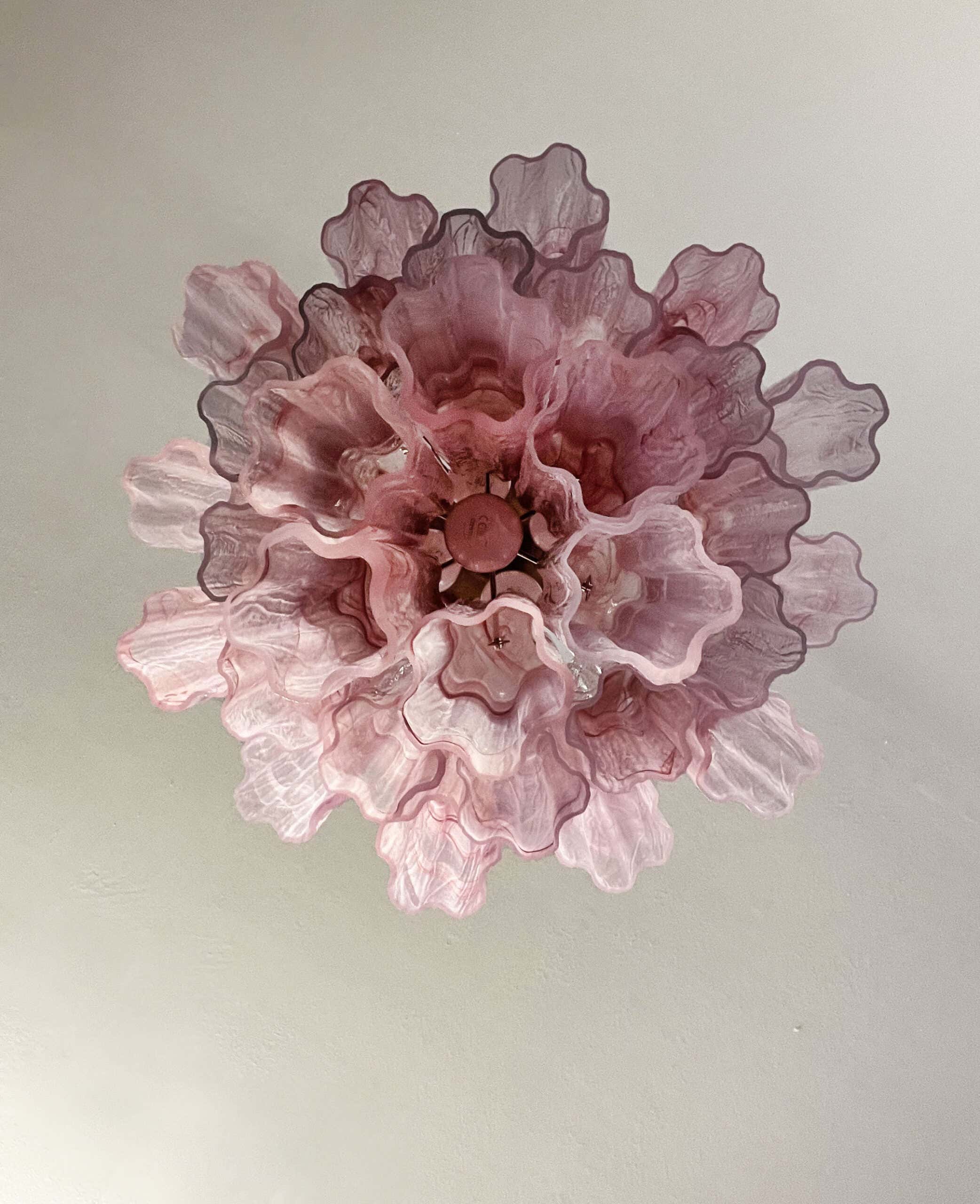 Murano Chandelier – 30 tubes – Alabaster Pink