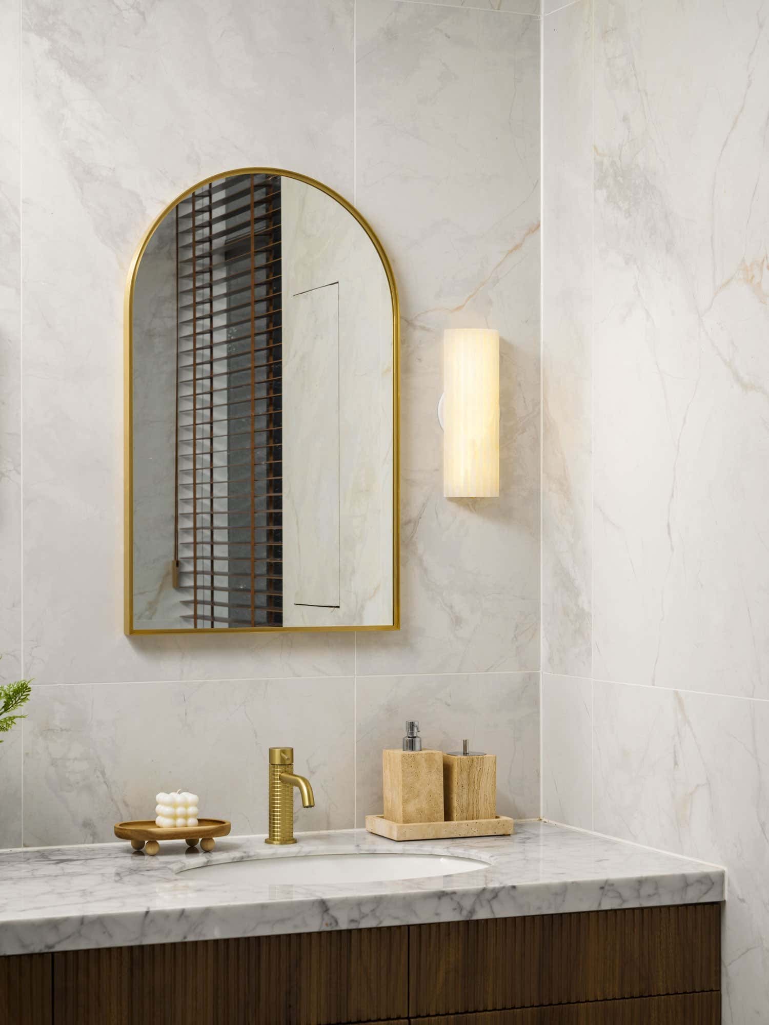 Alvia Alabaster Wall Light
