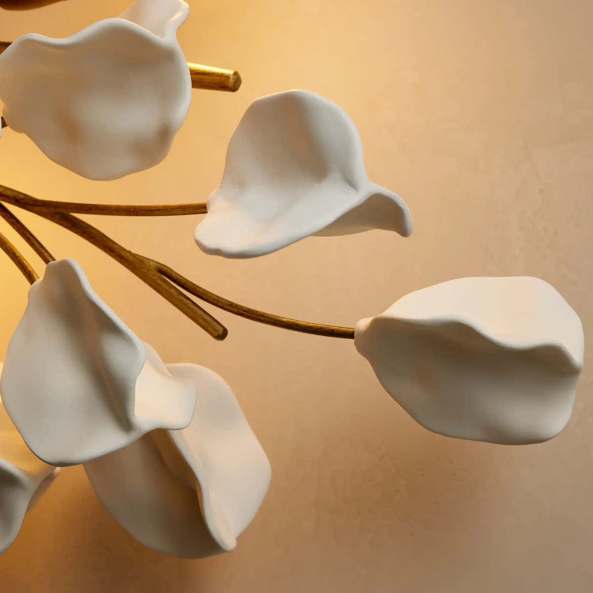 Lunaria Grand Sconce 42"