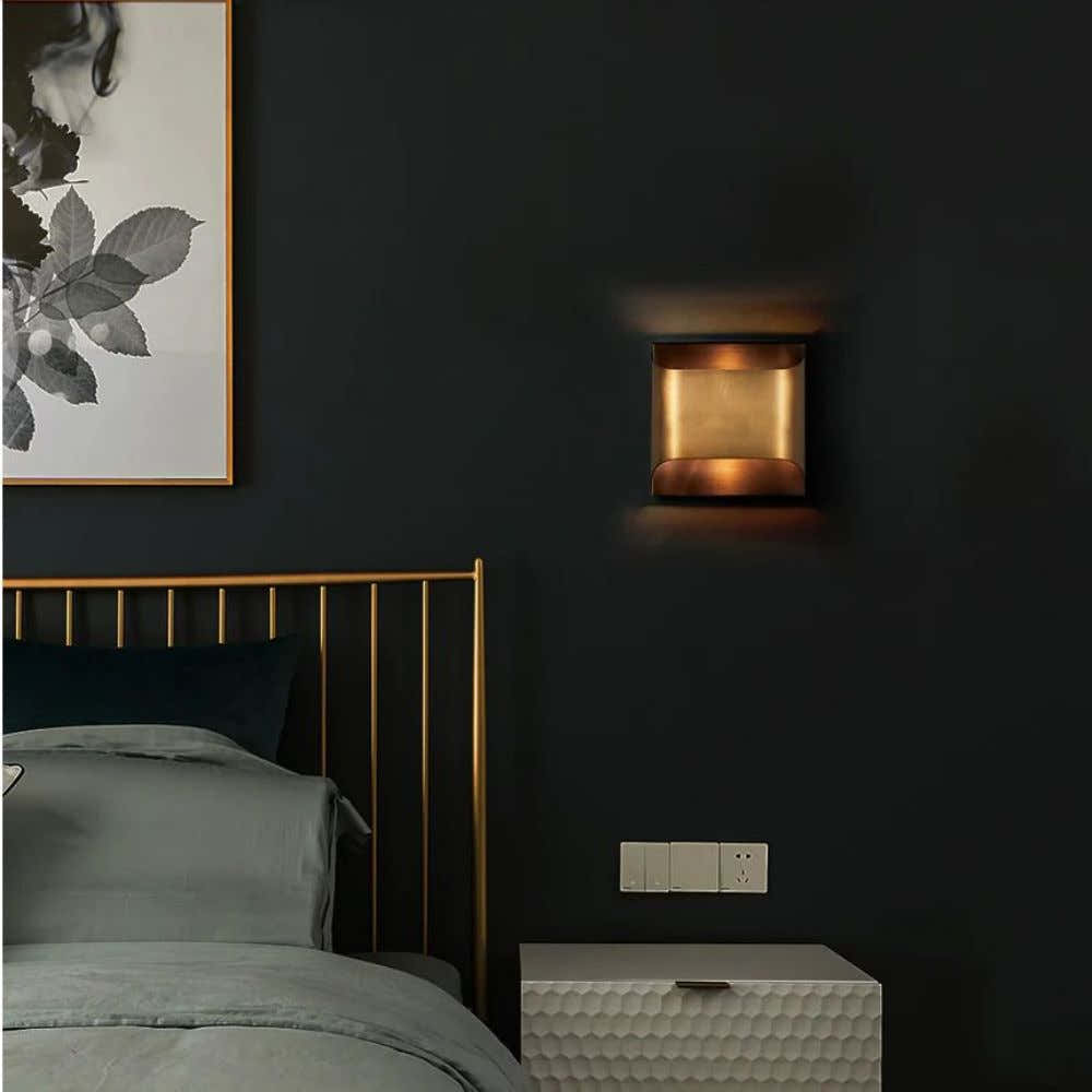 Daris Sconce 8"H