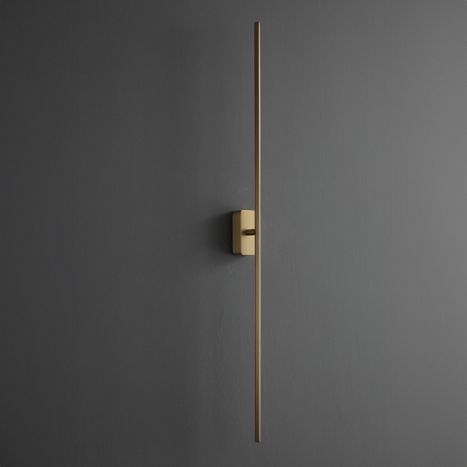 Dovevuoi Brass Wall Lamp