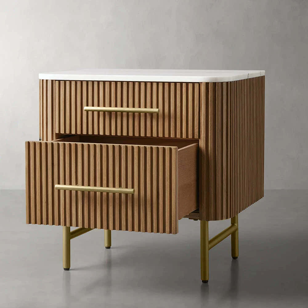 Arden Closed Nightstand in Oak