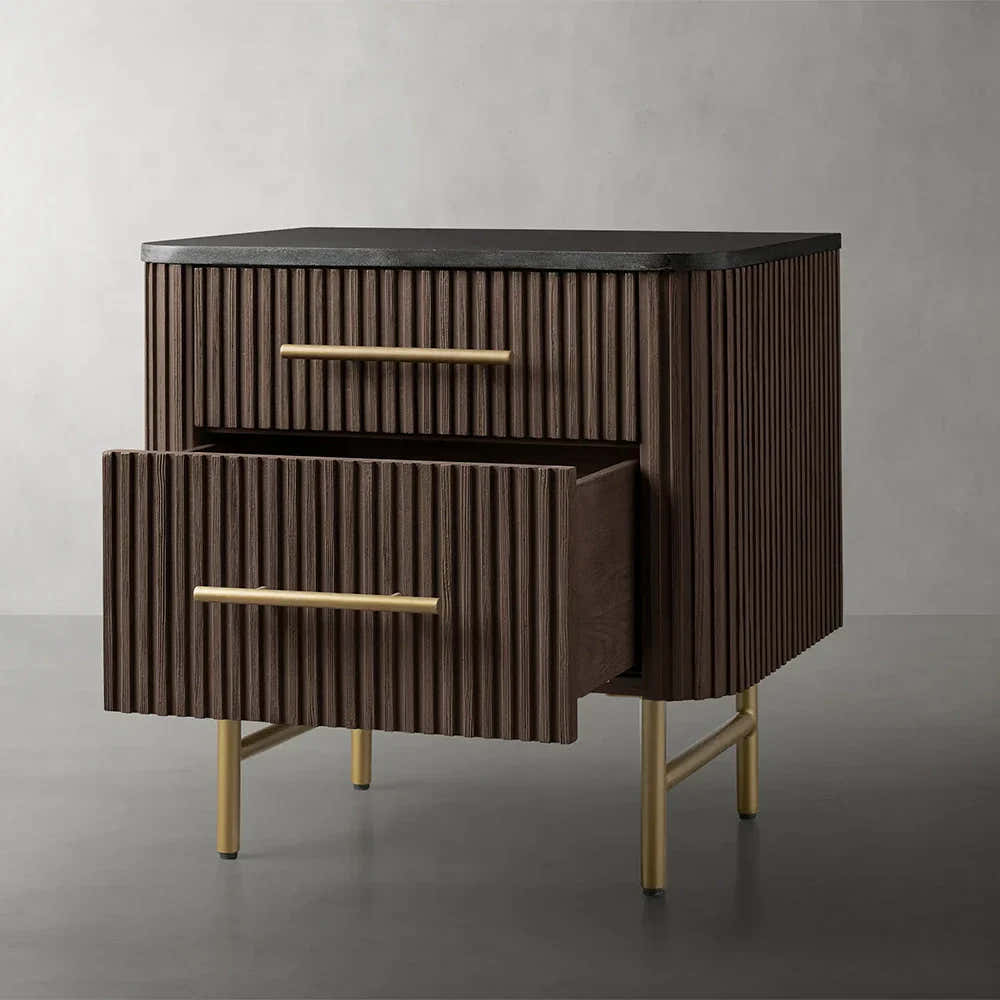 Arden Closed Nightstand in Oak