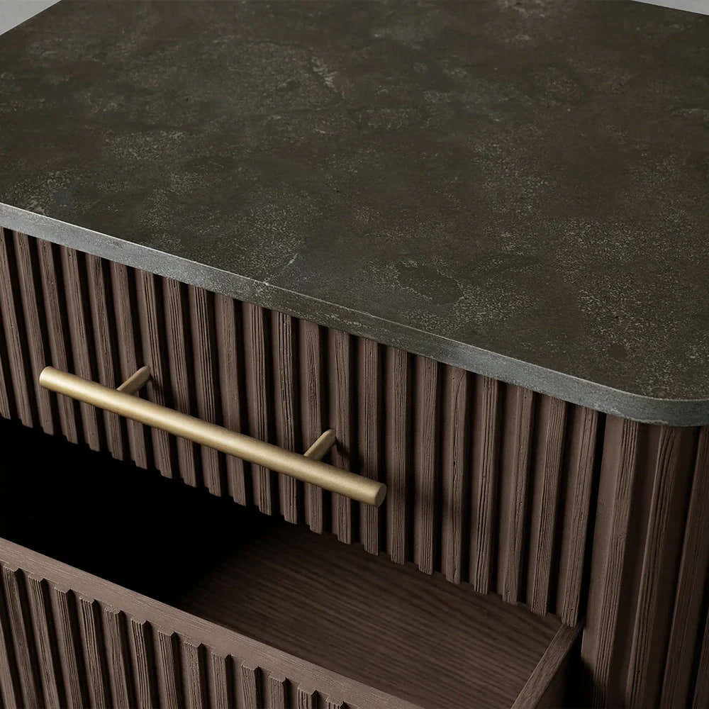 Arden Closed Nightstand in Oak