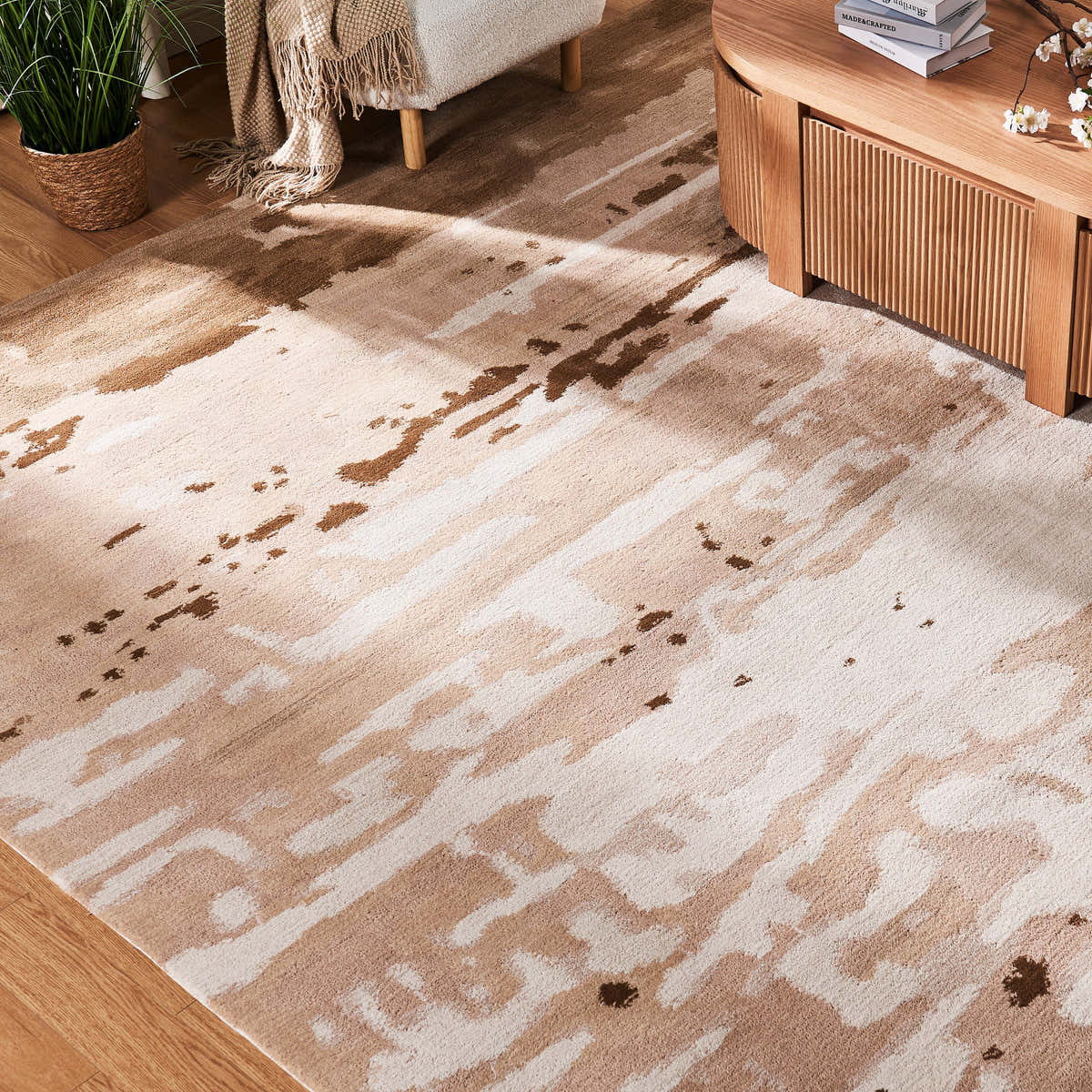 $2500+ Purchase Gift | Solene Ombre Wool-Blend Rug 5'x8'