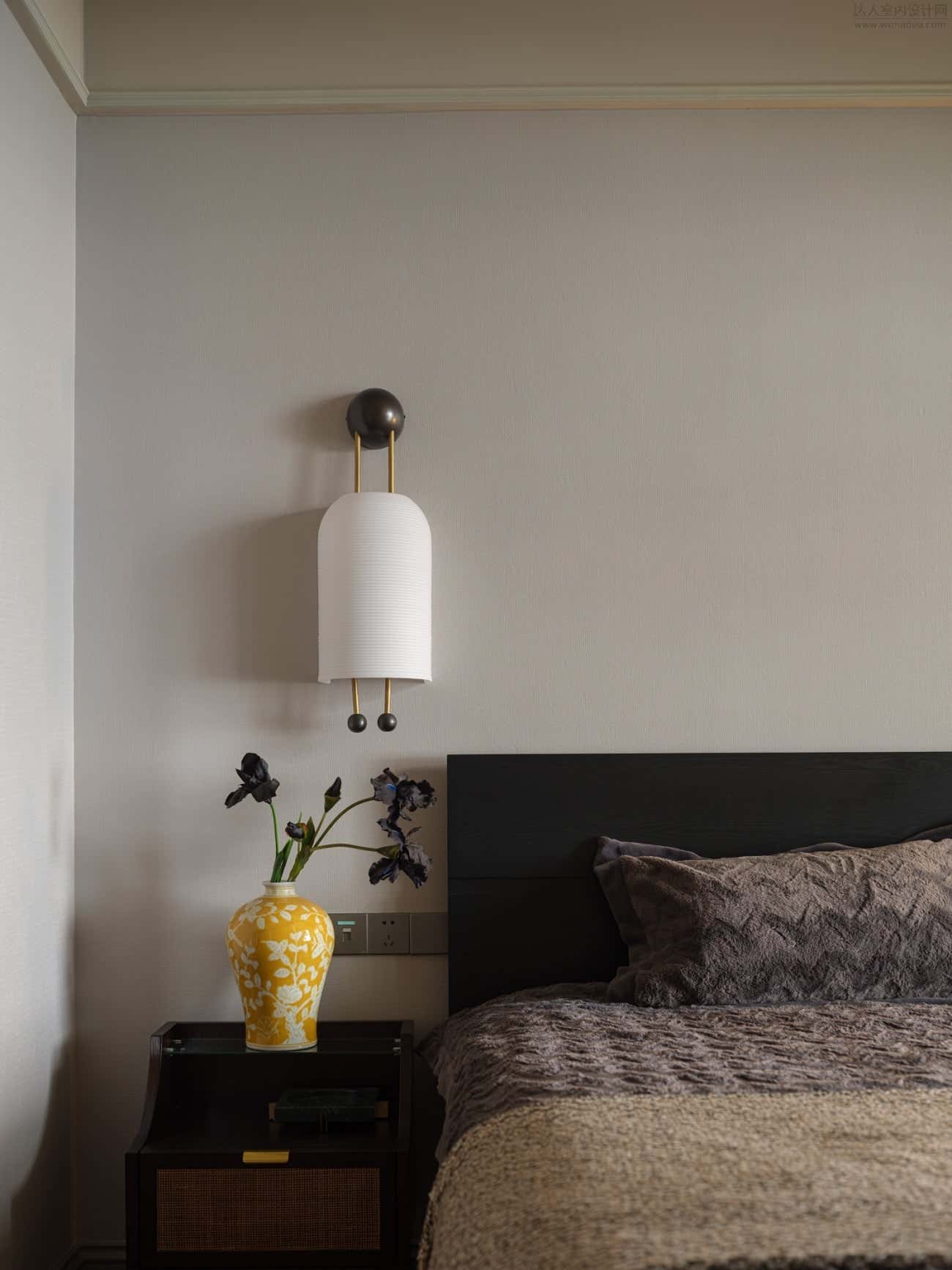 Lantern Glass Sconce
