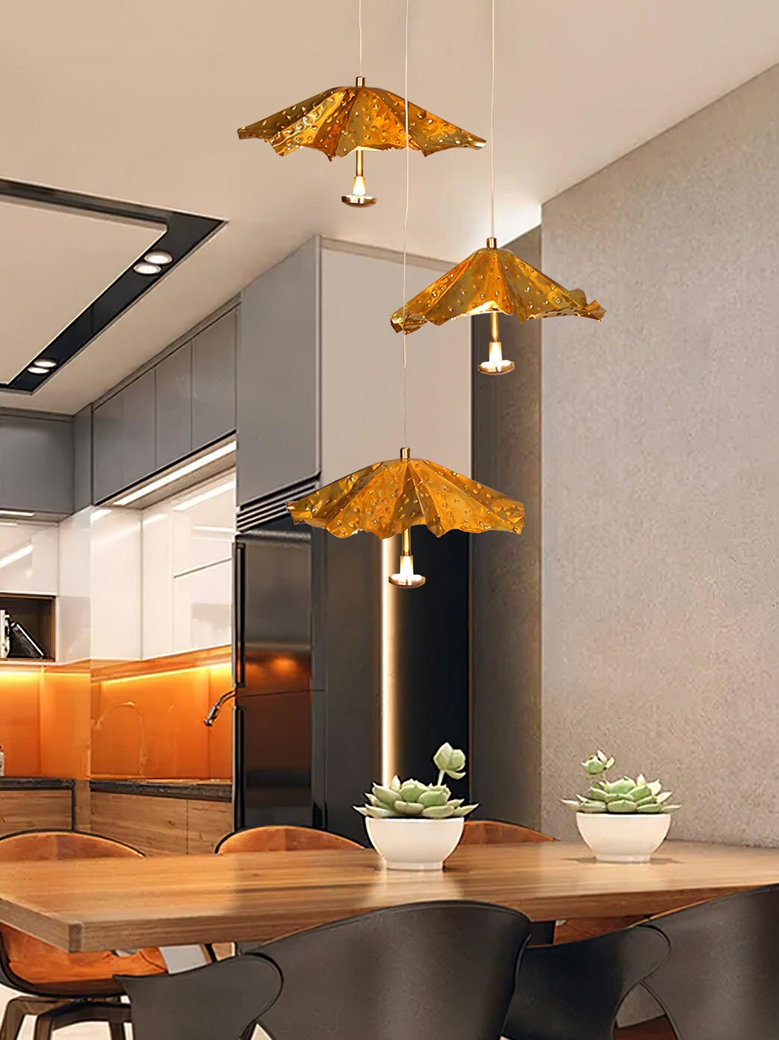 Livra Leaf Chandelier