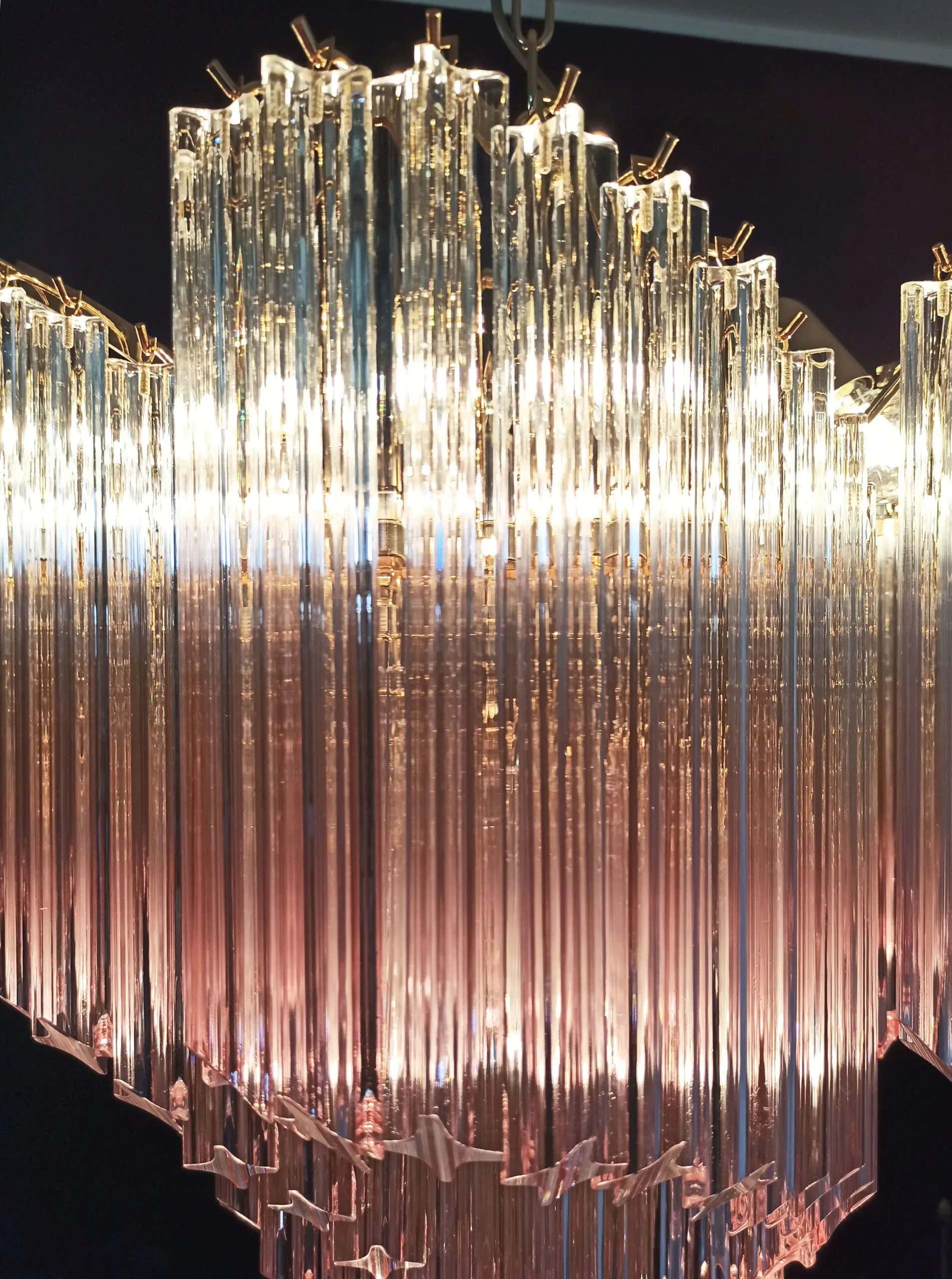 Murano Chandelier – Viennetta -114 prisms – Pink