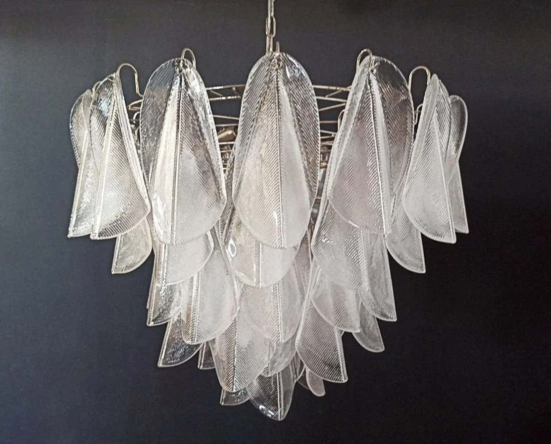 Murano Chandelier – Rondini – 57 glass leaves – Transparent