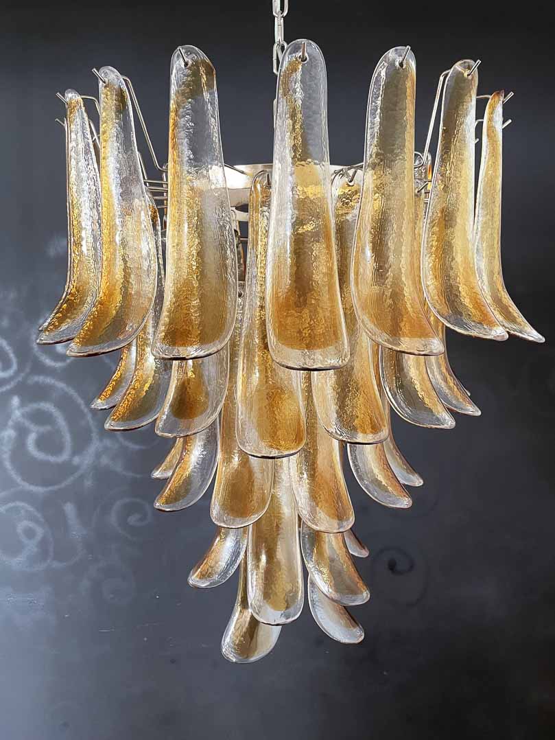 Murano Chandelier – 52 petals – Amber