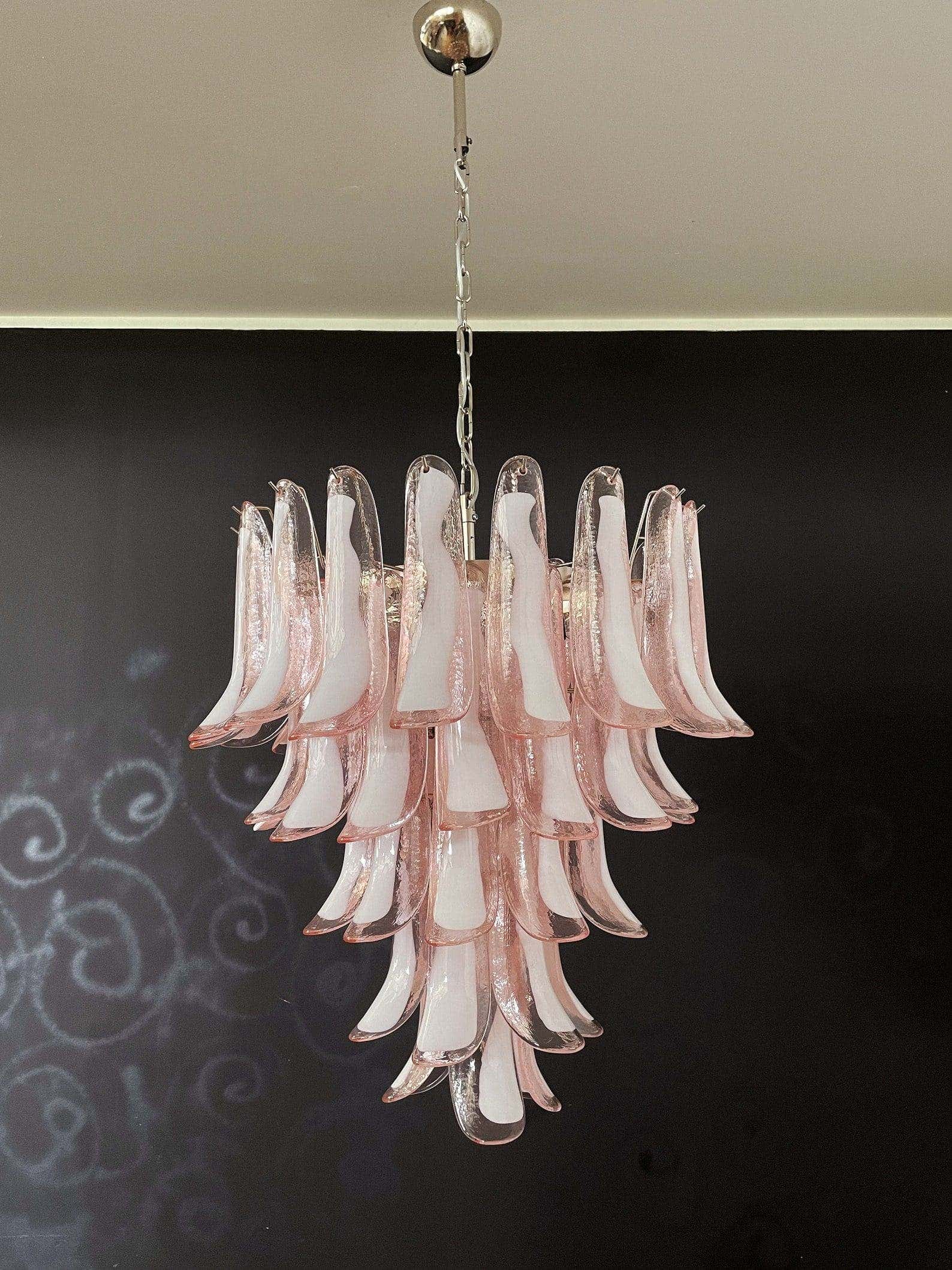 Murano Chandelier – 52 petals – Pink