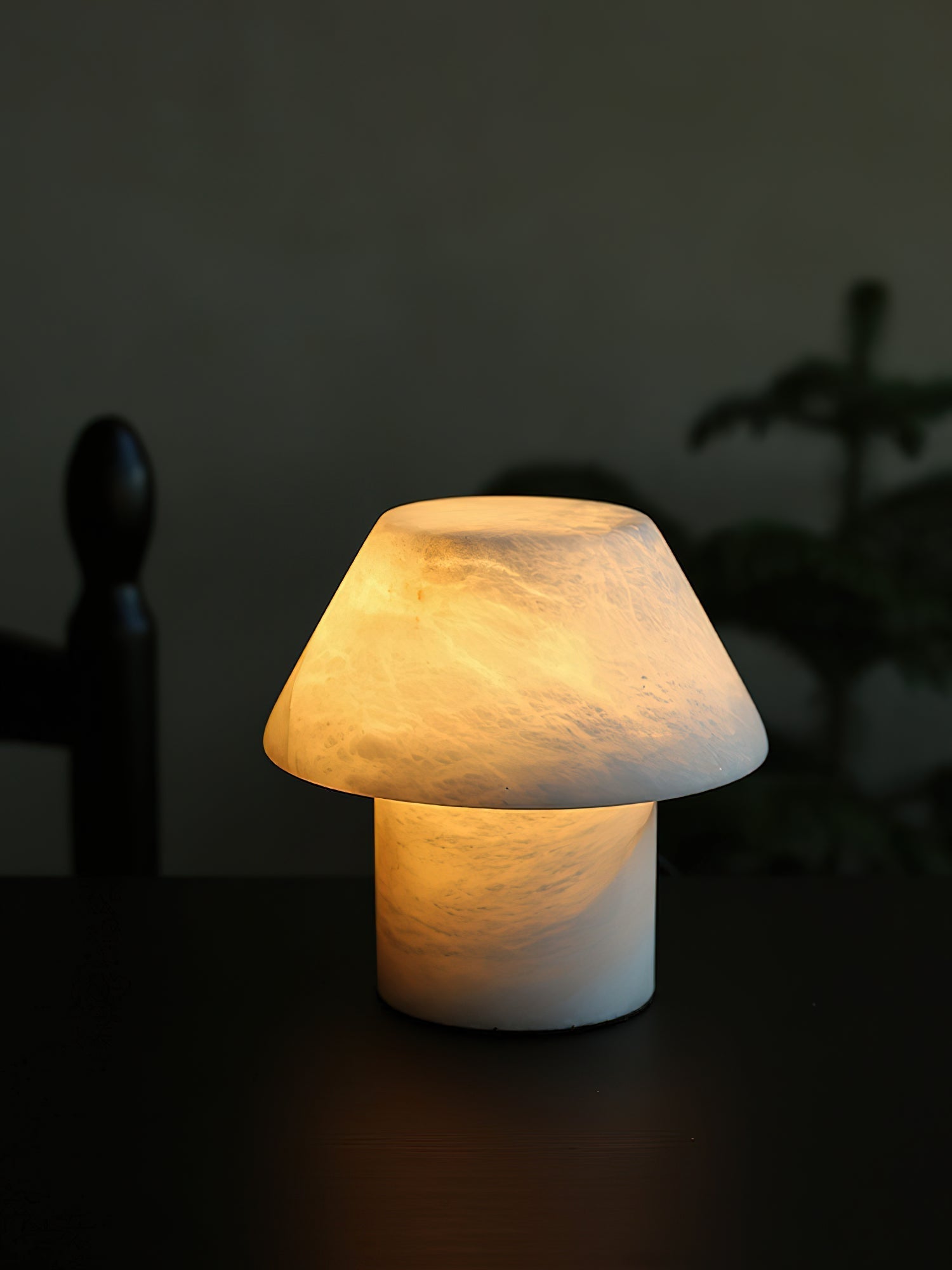 Parachilna Petra Table Lamp