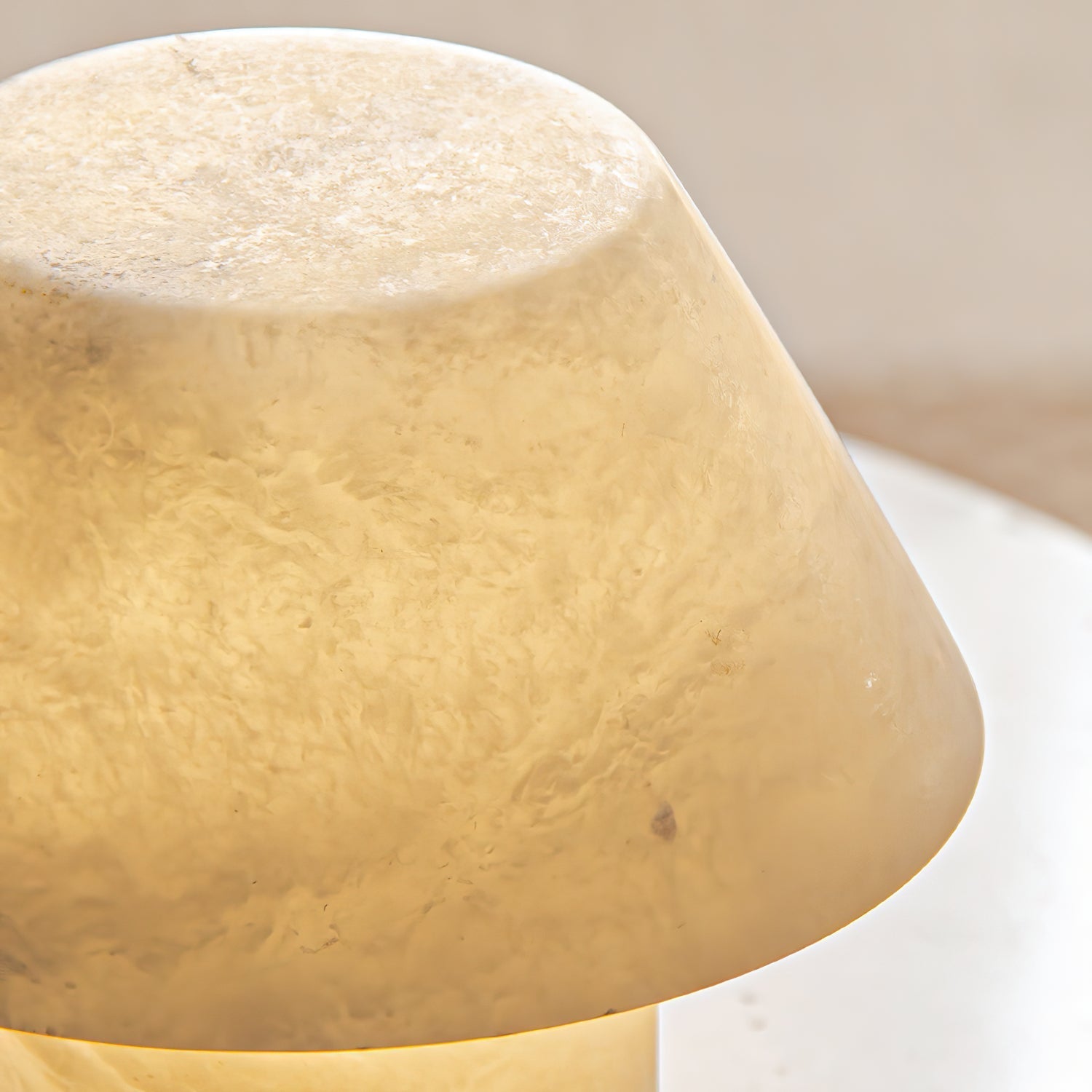 Parachilna Petra Table Lamp