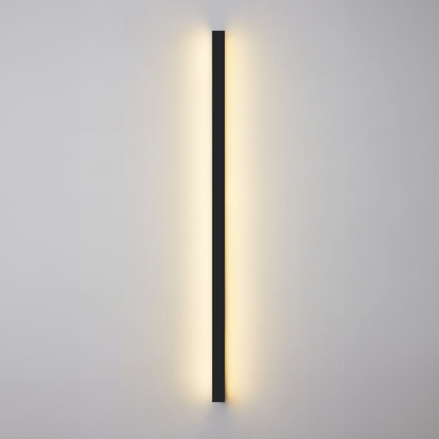 Tratto Wall Light