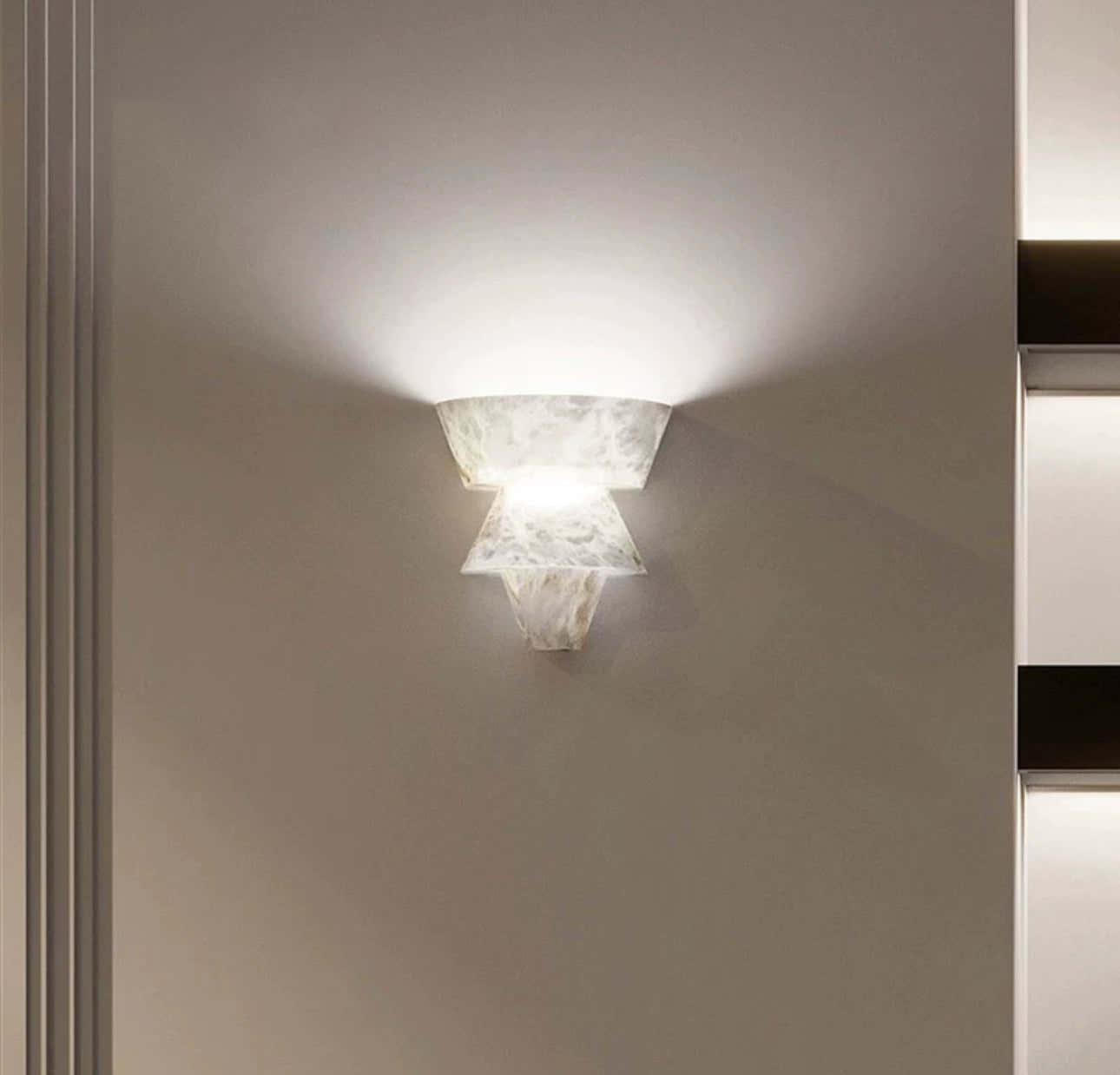 Alabaster Wall Lamp