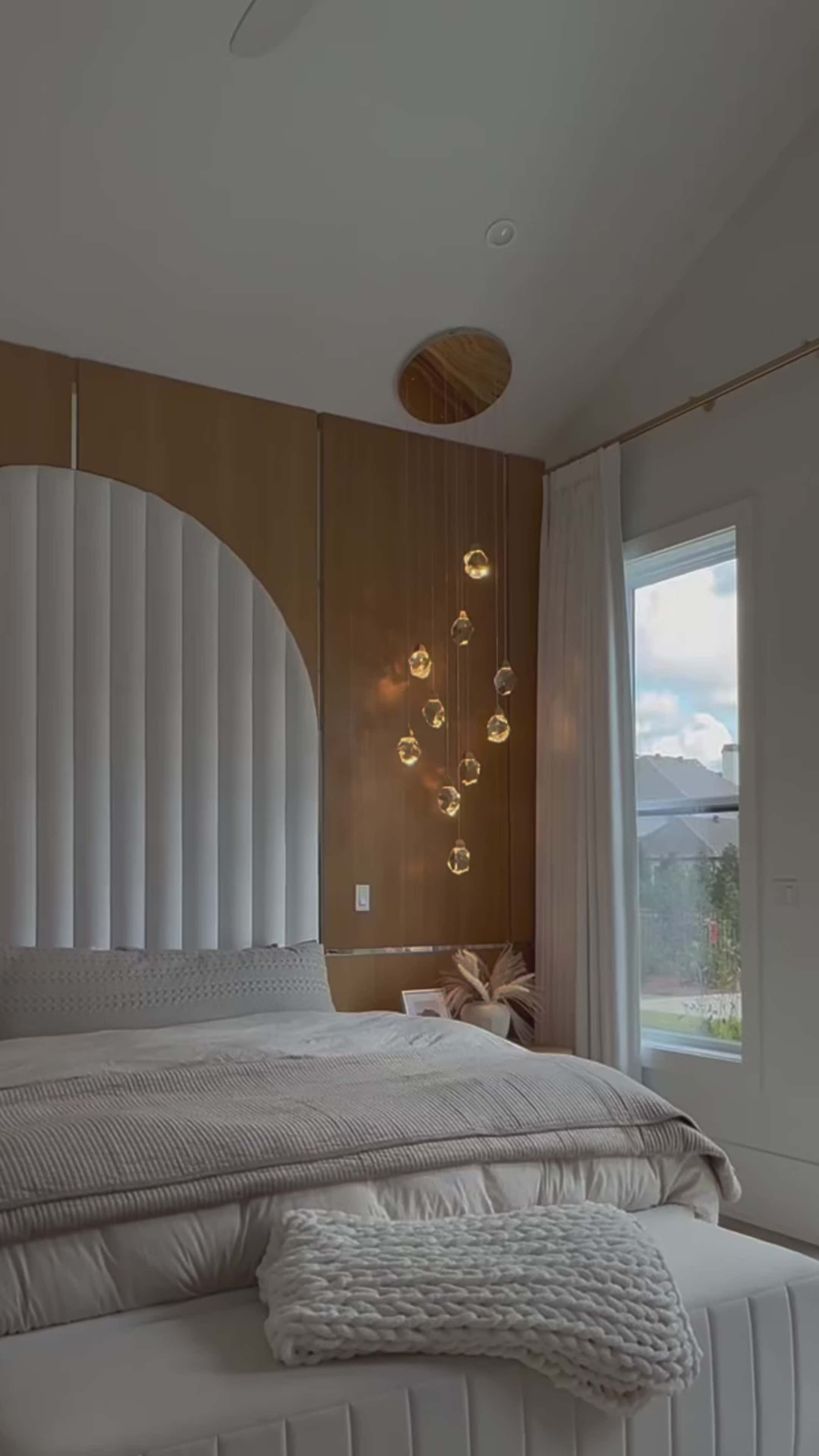 Crystal Rock Chandelier(Grand)