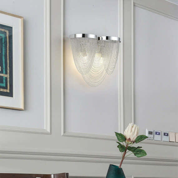 Curt Modern Chain Tassel Wall Sconce