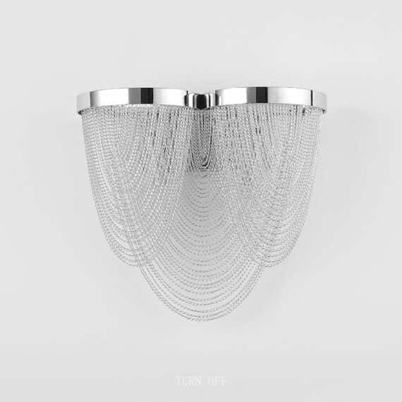 Curt Modern Chain Tassel Wall Sconce